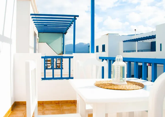 Asana Surf House Famara