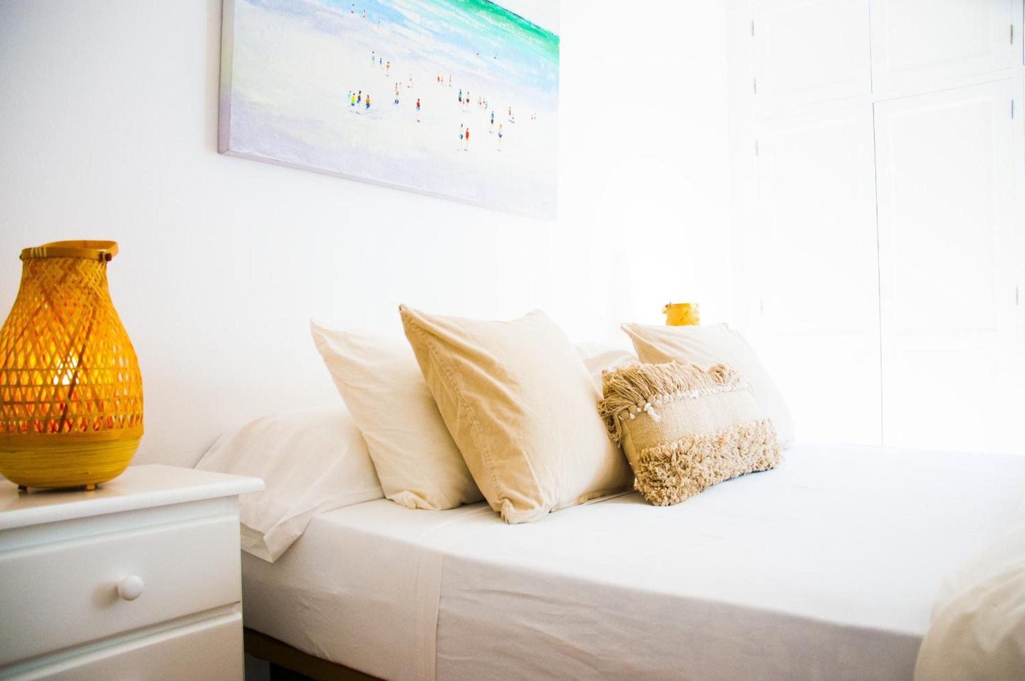 Asana Surf House *