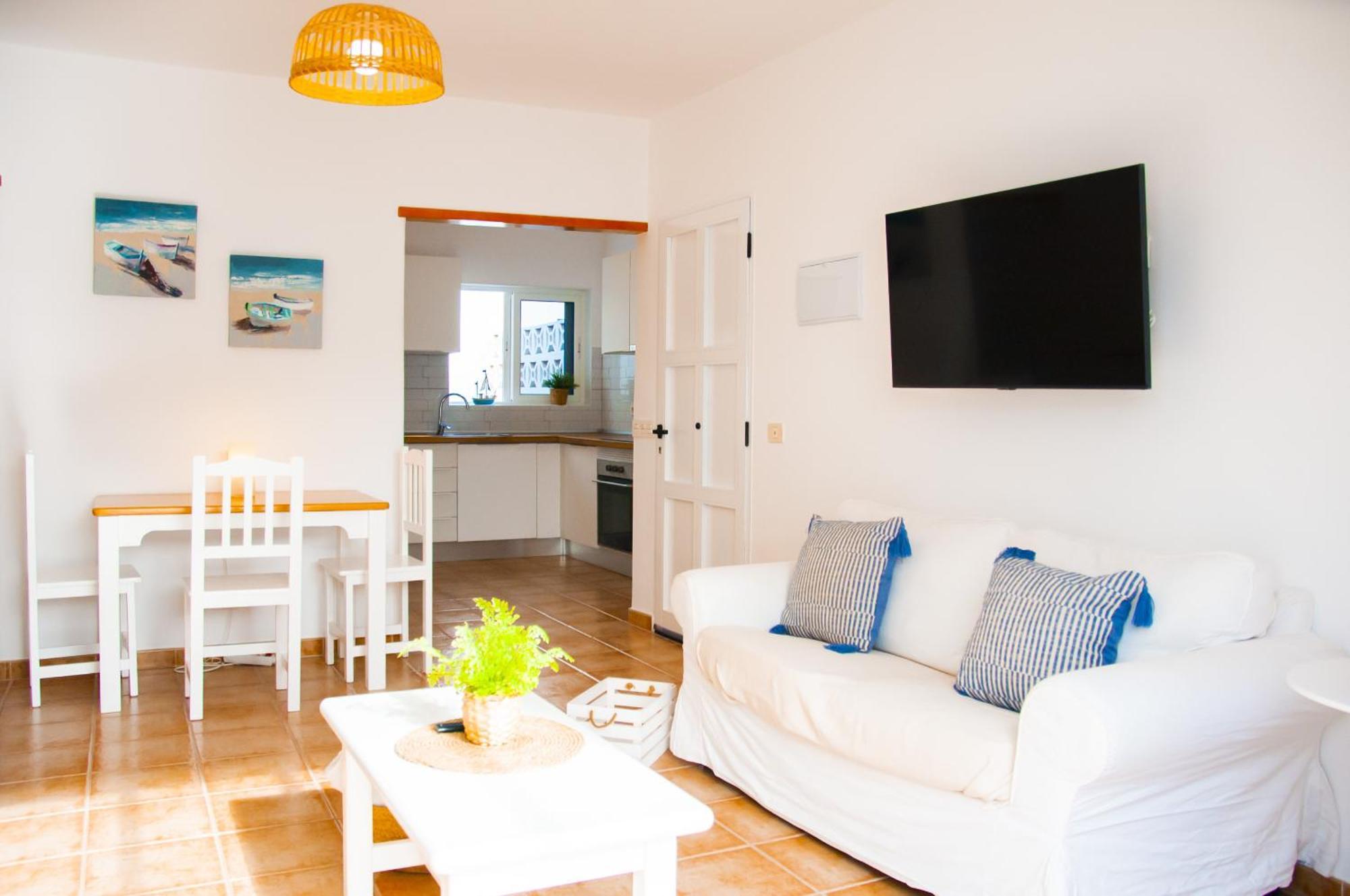 Asana Surf House Famara
